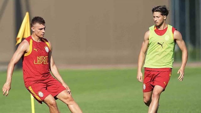 Galatasaray, Yeni Sezon Hazırlıklarını Yoğun Antrenmanlarla Sürdürüyor