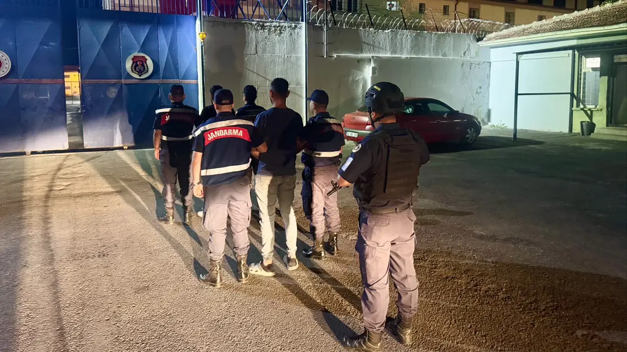 Nevşehir’de Güneş Paneli Hırsızlığı Şüphelileri Tutuklandı
