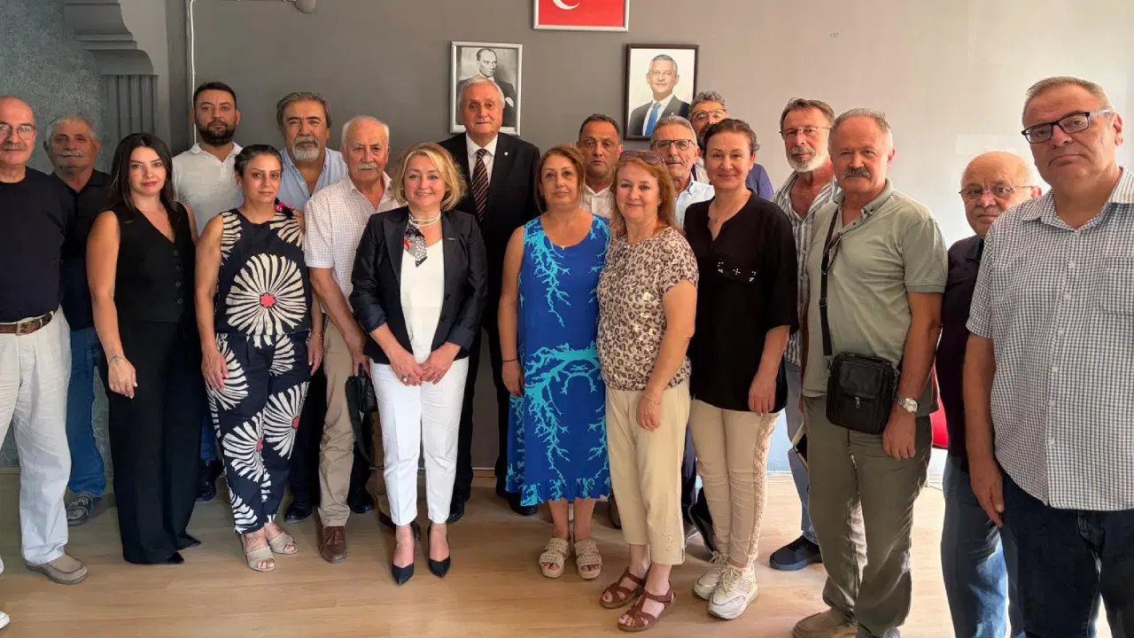 Bozüyük Belediye Başkanı ve Meclis Üyeleri YENİ Parti'ye Katıldı