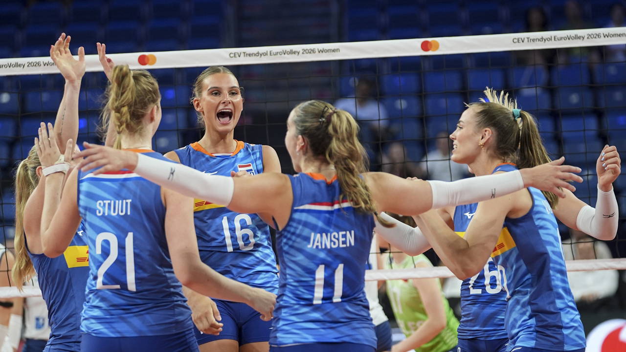 Hollanda, Slovanya'yı Gerekli Skorla Mağlup Ederek Çeyrek Finale İddiaya Giriyor