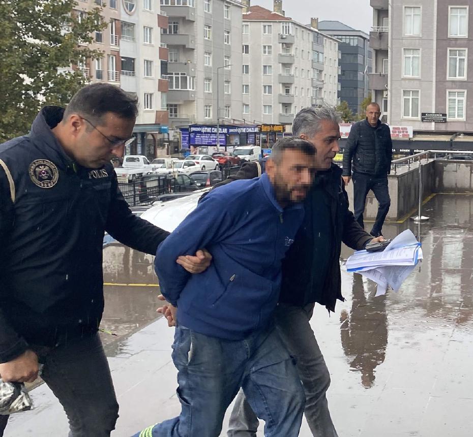 Bayrak provokasyonunun altından kendisi çıktı