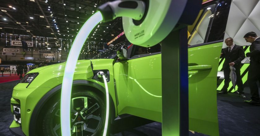 Avrupa'da otomobil satışları düşüyor: Elektrikli araçların geleceği tehlikede mi?