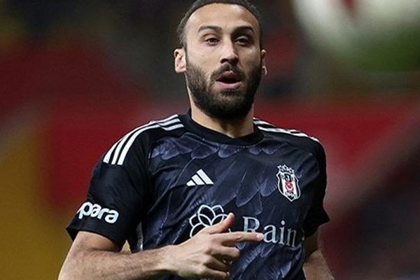 Maç bitti, Beşiktaş'ta kriz çıktı!  Maça giremeyen Cenk Tosun doğrudan soyunma odasına gitti…Beşiktaş