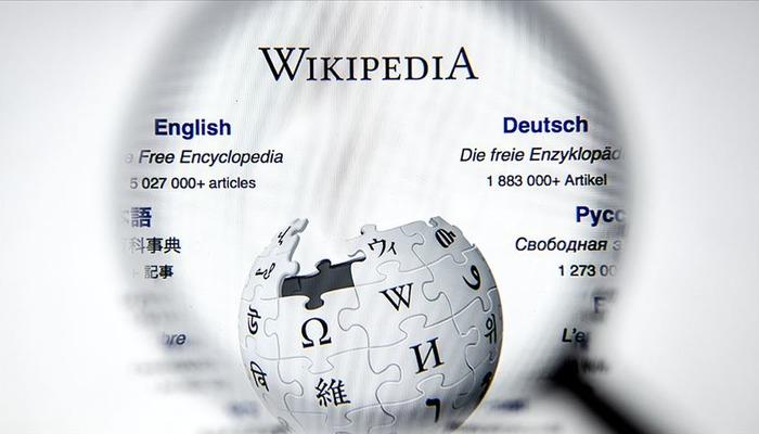 Yapay zeka destekli özetlere editörlerden kırmızı kart! Wikipedia denemeyi durdurdu