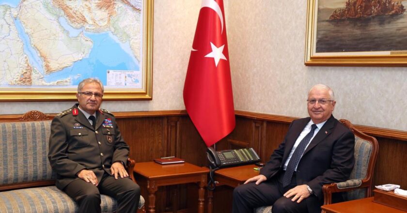 Bakan Güler, Kara Kuvvetleri Komutanı Orgeneral Tokel’i kabul etti