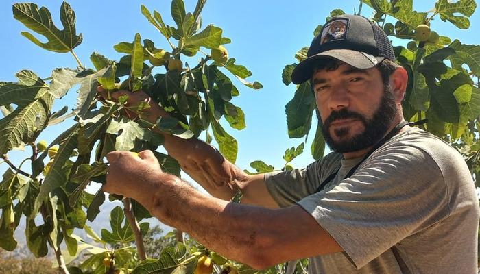 Türkiye’nin ilk kol nakli ile tarihe geçmişti! Nakil kollarıyla çiftçilik yapıyor: “Kendi hayatımı kuruyorum”