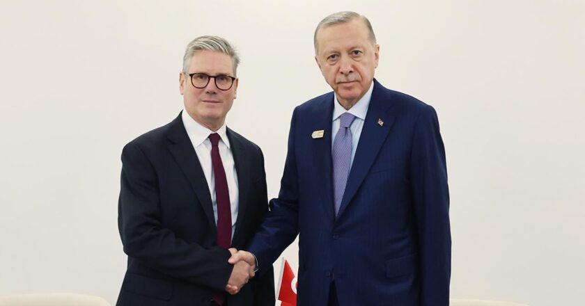 Cumhurbaşkanı Erdoğan, İngiltere Başbakanı Starmer ile görüştü