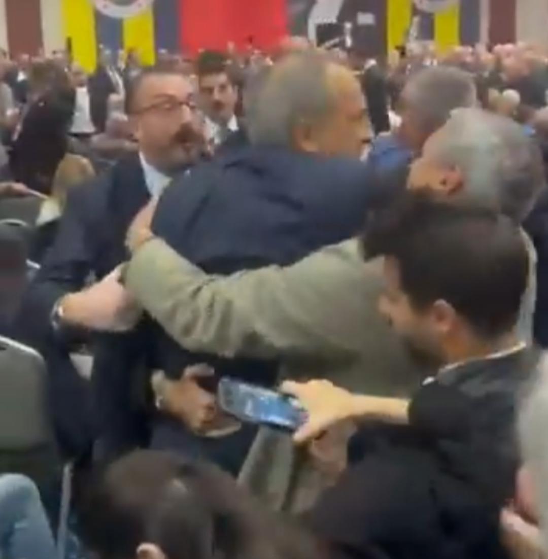 F.Bahçe yönetim kurulunda kavga: Sizi sokağa çıkarırsam namusum olmaz! 2