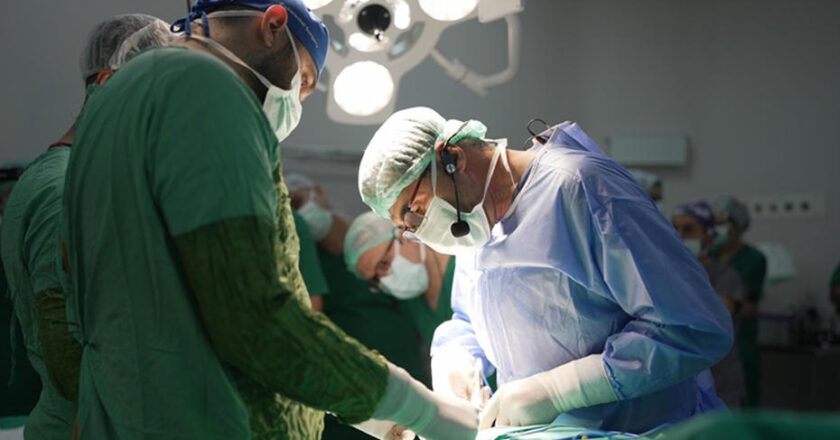 Sürekli ağlama sebebi hastanede anlaşıldı: Toplu iğne yutmuş!