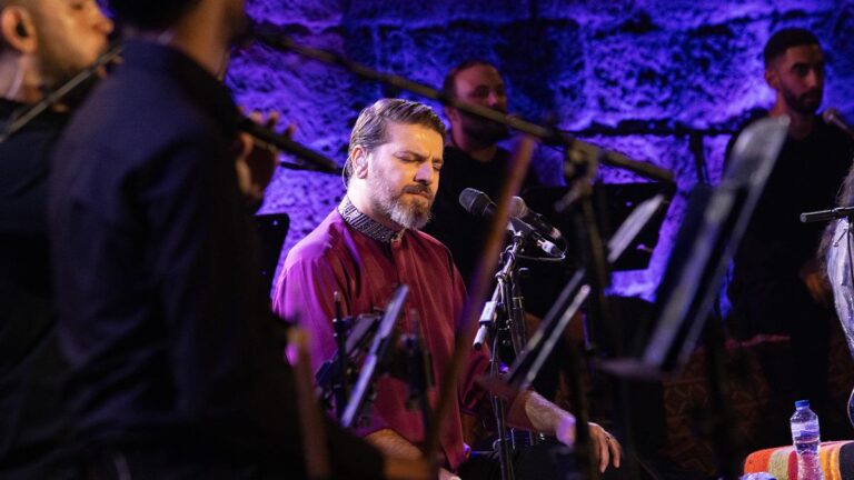 Sami Yusuf’tan Türkiye’ye özel yeni sürpriz: ‘Zahid Bizi Tan Eyleme’yi’ ilk kez seslendirecek